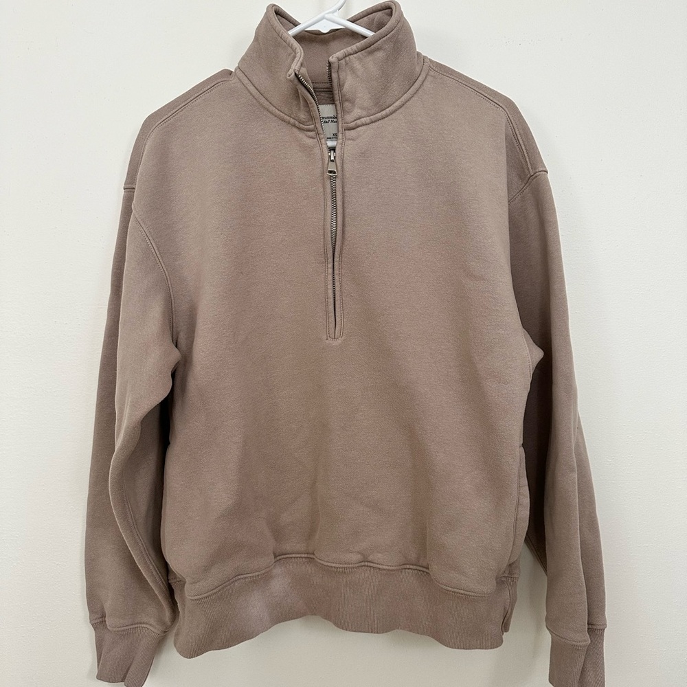 Abercrombie & Fitch | Essential Vintage Sunday Half-Zip Sweatshirt
